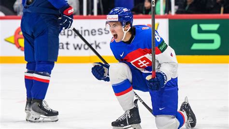 Martin Pagáč oslavuje gól