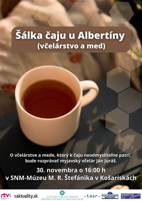 Šálka pečeného čaju na zahriatie