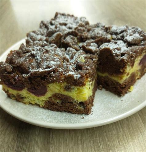 Ingrediencie na tvarohový strúhaný koláč s pudingom