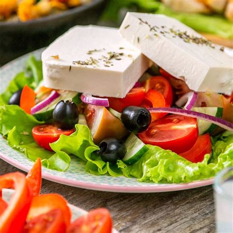 Ingrediencie na grécky šalát s feta syrom