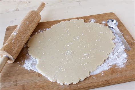 Základné ingrediencie na krehké cesto a sneh