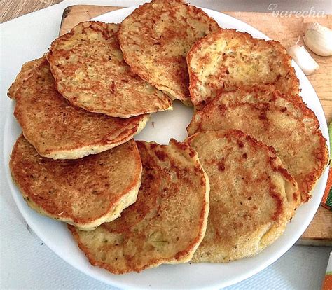 Placky s údeným syrom a cesnakom