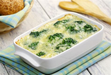 Zapečená brokolica so syrom a orechmi