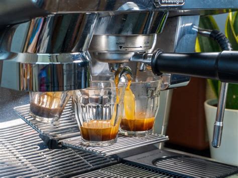 Schéma prípravy kávy v espresso kávovare