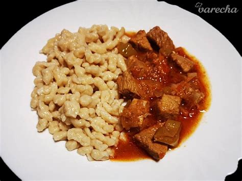 Polenta ako príloha k talianskemu gulášu