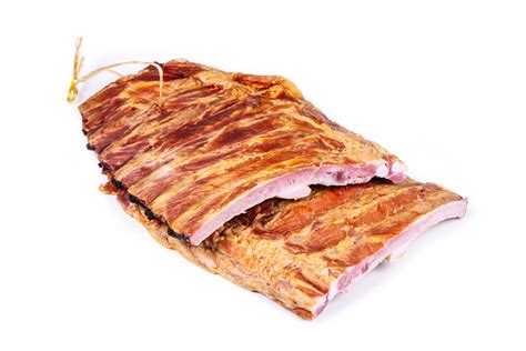 Údené rebierka pripravené na grile