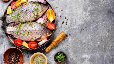 Cesnak a bylinky na prípravu rýb