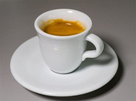 Espresso s krémou v šálke