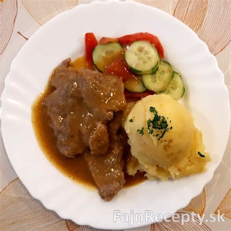 Bravčové mäso na paprike s omáčkou