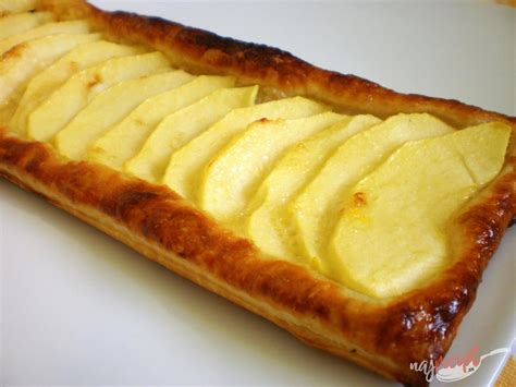 Koláč z lístkového cesta s jablkami