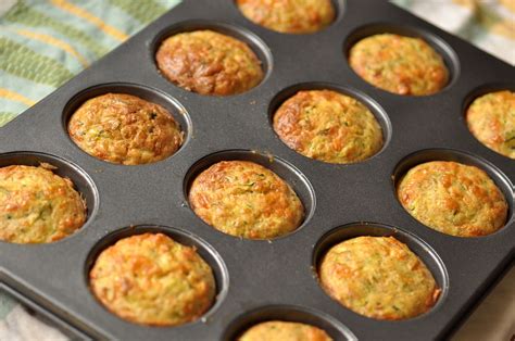 Slané cuketové muffiny s tuniakom