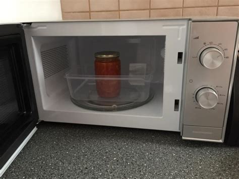 zaváranie v mikrovlnke