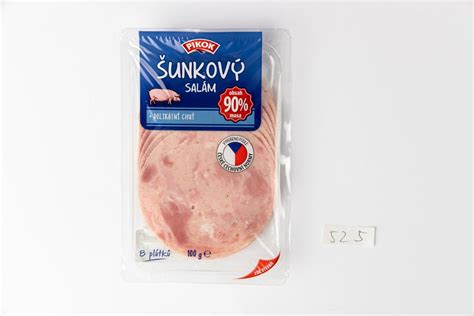 Kombinácie mäkkej salámy a syra v šalátoch