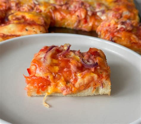 Pizza z kysnutého cesta