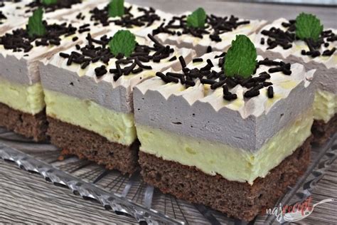 Rôzne dezerty s vaječným likérom