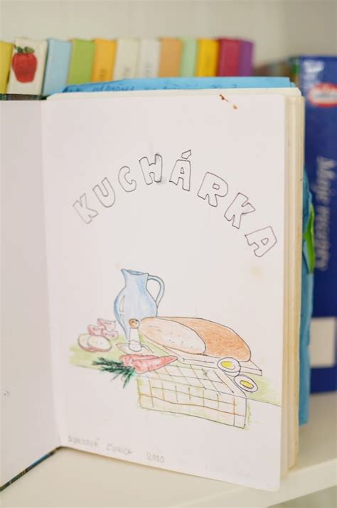 vtipná ilustrácia nepodareného pečenia v kuchyni