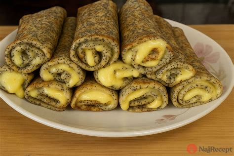 Palacinky plnené špargľou a slaninou