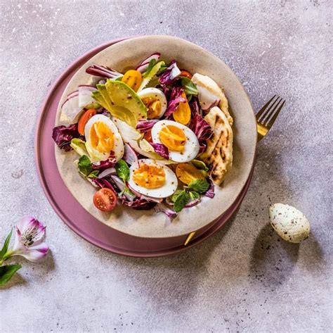 Ilustrácia automatickej liahene s vajcami