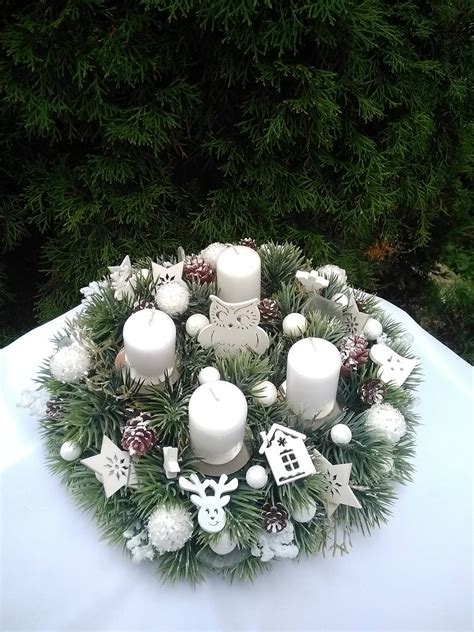 Adventný veniec so sviečkami