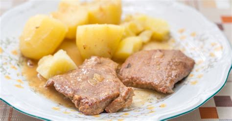 Hovädzie mäso na prírodno s omáčkou