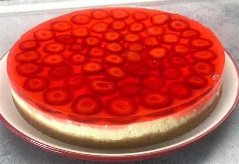 Pečený jahodový cheesecake v rúre