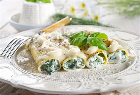 Ajurvédske cannelloni plnené špenátom a panýrom