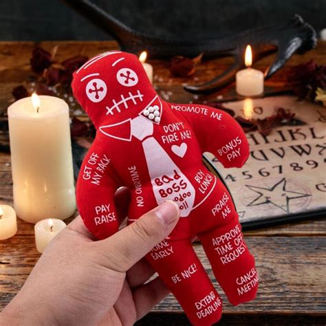 Bábika Voodoo s ihlami