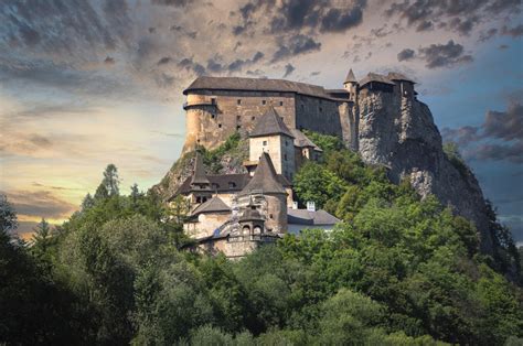Oravský hrad ako inšpirácia pre tekvicový hrad