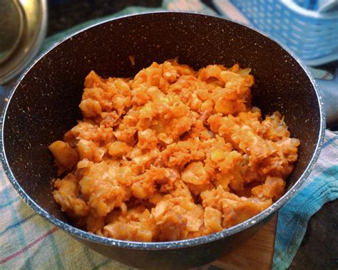 Zložky granadíru - zemiaky, cestoviny, cibuľa, paprika