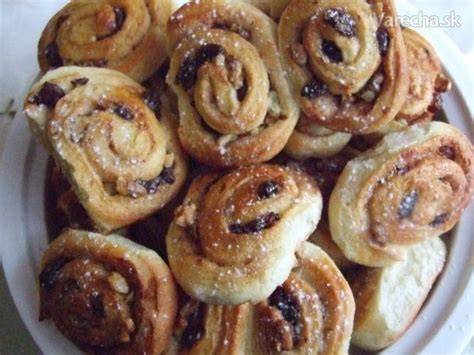 Čokoládové hniezda s Nutellou a orechmi