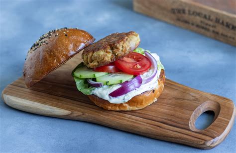 Tuniakový burger