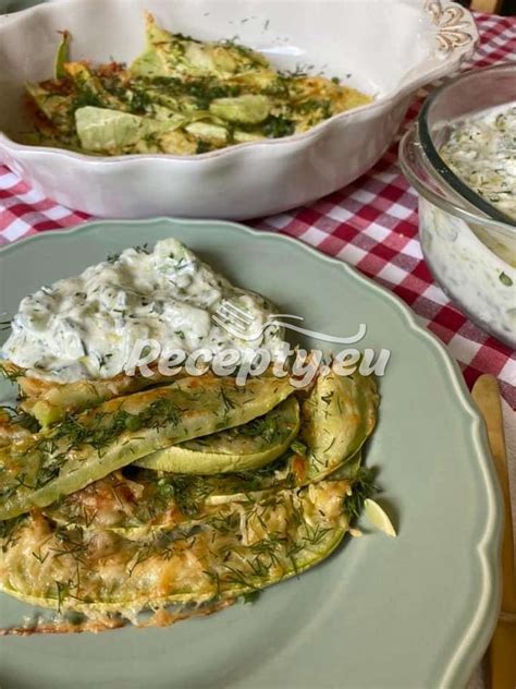 Grilované kolieska cukety s grilovacou panvicou