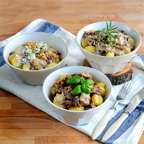 Rôzne druhy gnocchi s rôznymi omáčkami