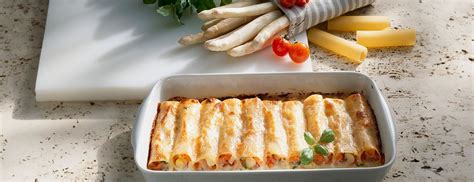 Plnené cannelloni s omáčkou v zapekacej mise