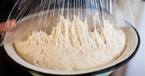 Kysnuté cesto pripravené na pečenie