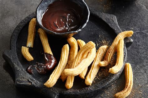 Tradičné španielske churros s horúcou čokoládou