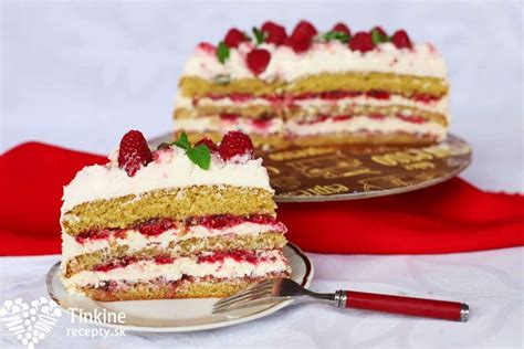 Výsledná Pribináčiková torta s malinami