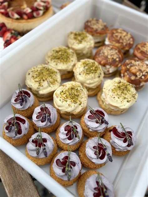 Detailný záber na nadýchanú parížsku šľahačku