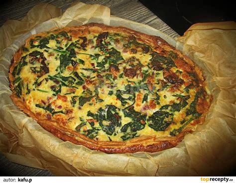 Hotový špenátový quiche s kozím syrom