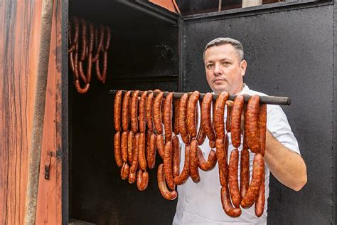 Príprava a mletie mäsa na klobásy