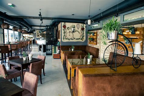 Interiér reštaurácie Savage Bistro