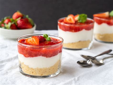 Jahodový cheesecake v pohári