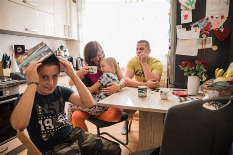 Rodinná fotografia Vlada Varechu s manželkou a synom