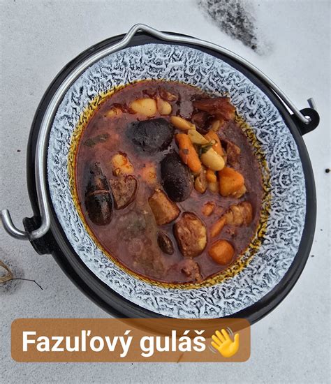 Ilustrácia: Kotlíkový guláš pod holým nebom