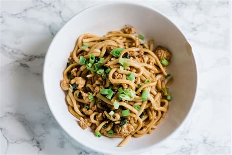 Miska s Udon rezancami