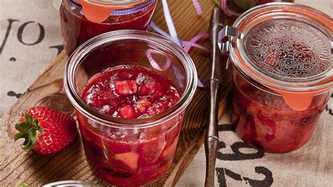 test hustoty džemu na tanieriku