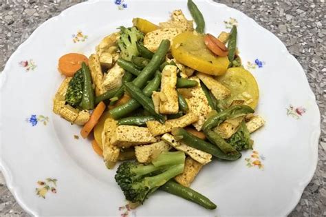 Bezmäsité jedlo s tofu a zeleninou