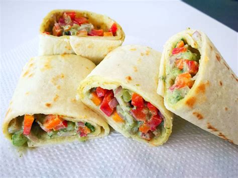 Tortilla wrap plnený rôznymi ingredienciami