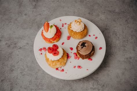 Výber lahodných koláčikov a dezertov v My Little Bakery