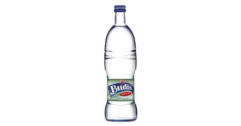 minerálna voda v skle